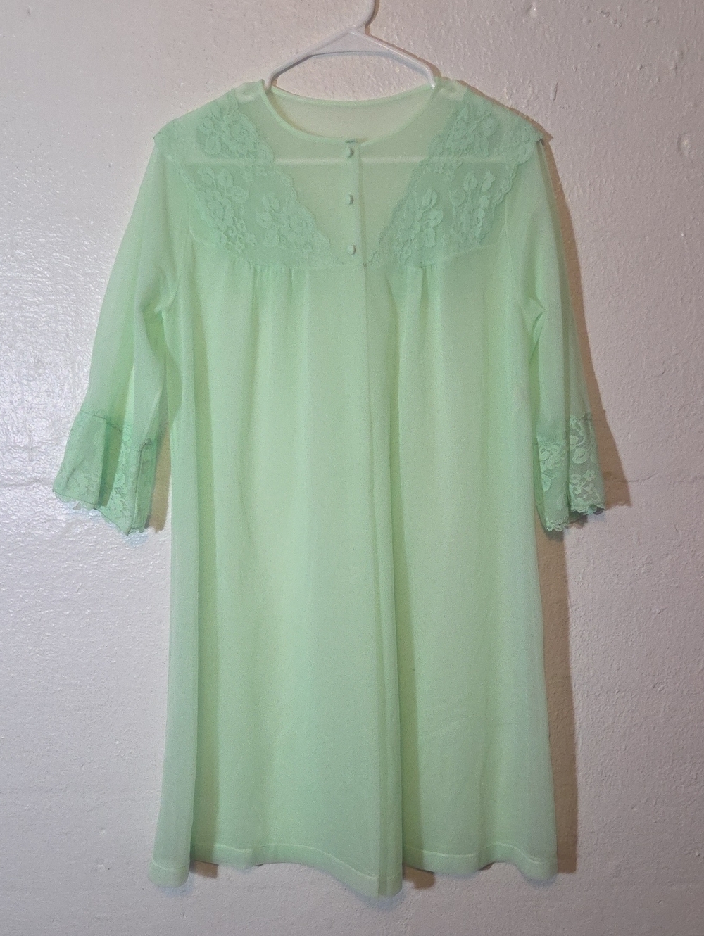 Women's Sheer Lace-Trim Nightgown in Mint Green Size Medium Robe 1950s - Picture 1 of 9
